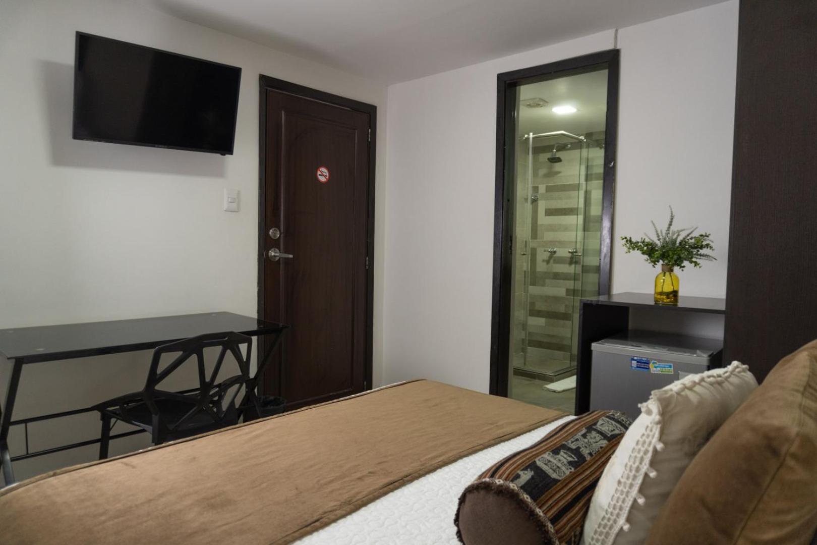Hotel Alamos Del Parque Перейра Экстерьер фото