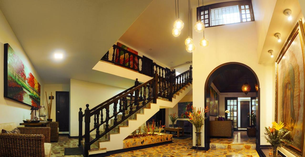 Hotel Alamos Del Parque Перейра Экстерьер фото